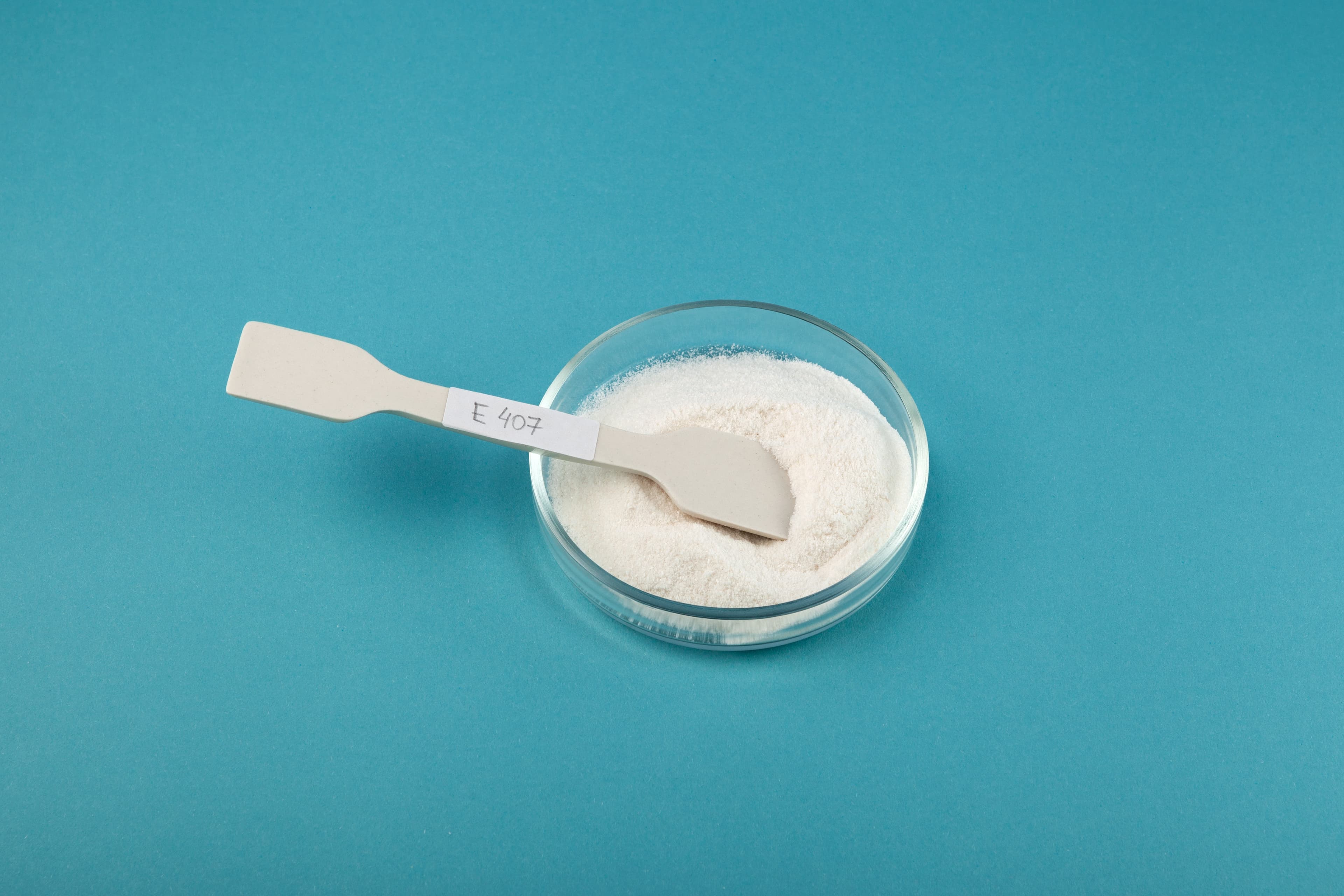 FDA تصدر الصيغة النهائية لإرشادات إخطار NDI بشأن هوية المكوّن وأدلة السلامة